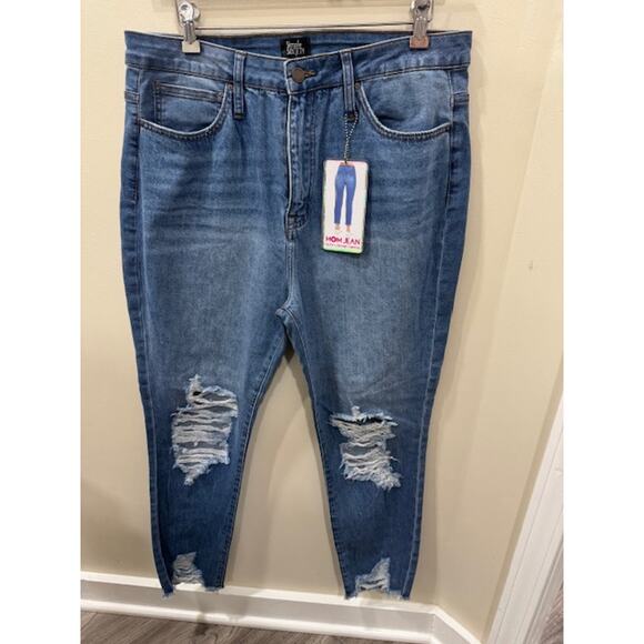Simple Society Jeans - Picture 1 of 2
